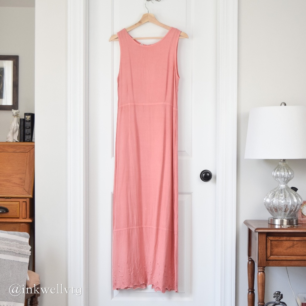 VTG - UNLABELED | Peach Day Dress with Embroidered Hem